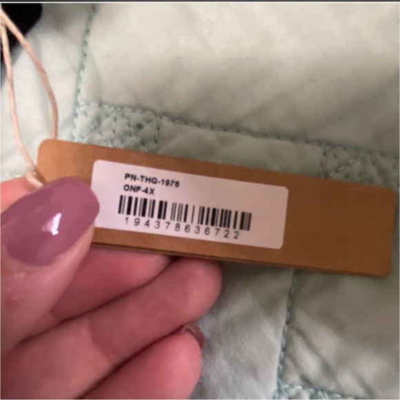 NWT SKIMS 4X Metallic Logo Thong - Picture 2 of 3